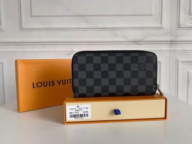 LV Wallets 197